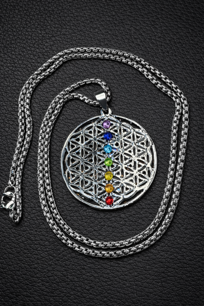 Bijou Fleur de Vie argenté 7 chakras signification heures miroirs